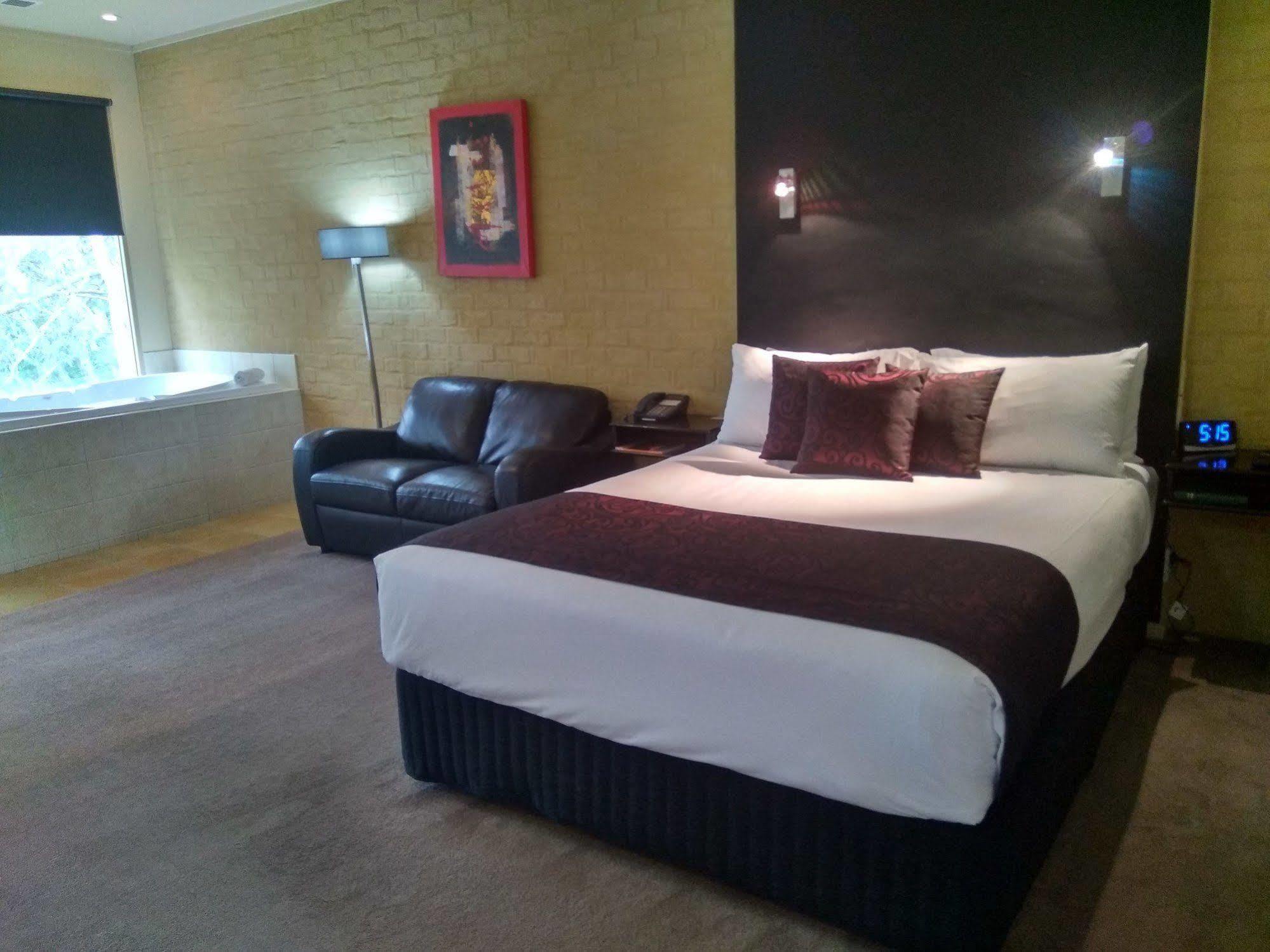 Madison - Adults Only 4* Moama